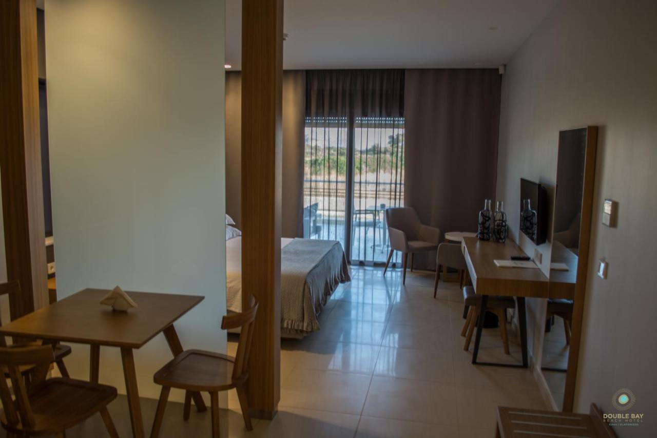 Double Bay Beach Hotel Elafonissos Bagian luar foto
